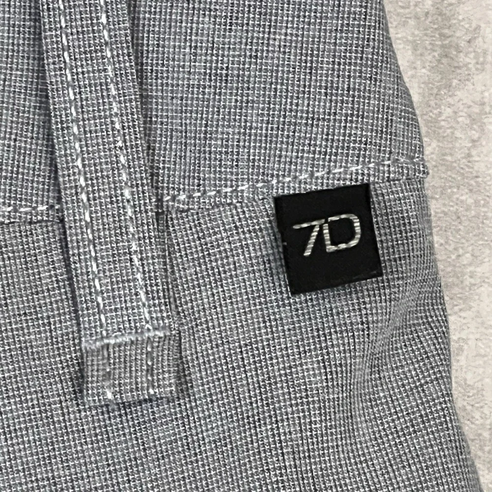 7 Diamonds Shorts Gray Momentum Performance‎ Hybrid 10